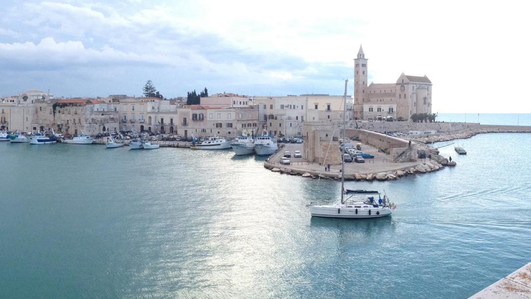 La Stradina Bed & Breakfast Trani Exterior photo